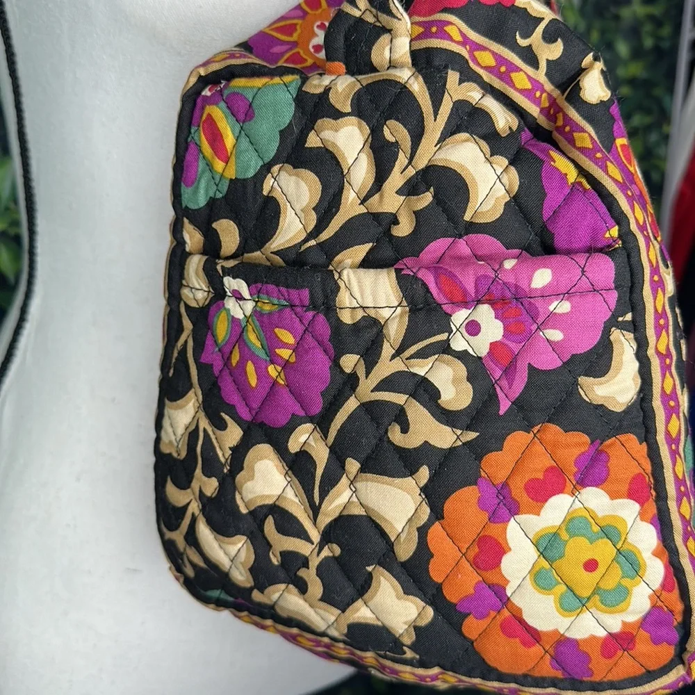 Vera Bradley Discontinued Bag - Picture 3 of 4